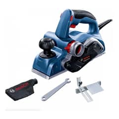 BOSCH - Cepillo Electrico Gho 700 700w 82mm