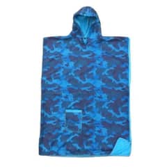 GENERICO - TOALLA PONCHO CORDANO ADULTO CAMUFLADO AZUL TALLA ML UNISEX