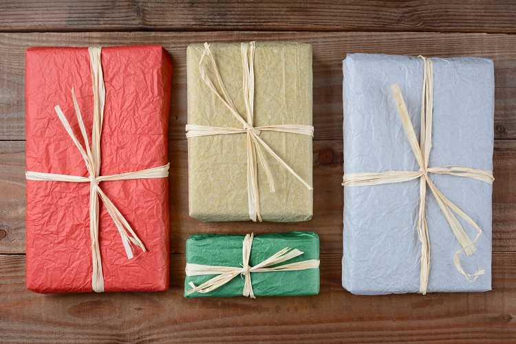 Guarda la ropa delicada de tu ropero con papel seda