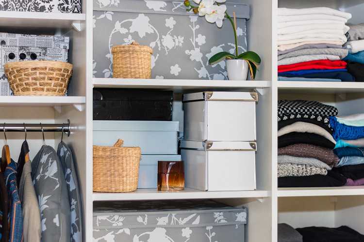 Cómo organizar los elementos de tu ropero para dormitorio