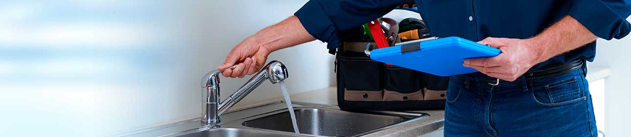 Instalación de filtro y purificador de agua